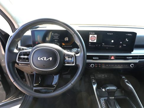 Used 2024 Kia Sorento S AWD/4WD image 14