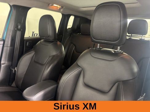 Used 2022 Jeep Renegade Limited w/ Sun, Sound & Wheels Group AWD/4WD image 15