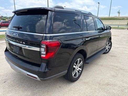 Used 2024 Ford Expedition Limited RWD image 11