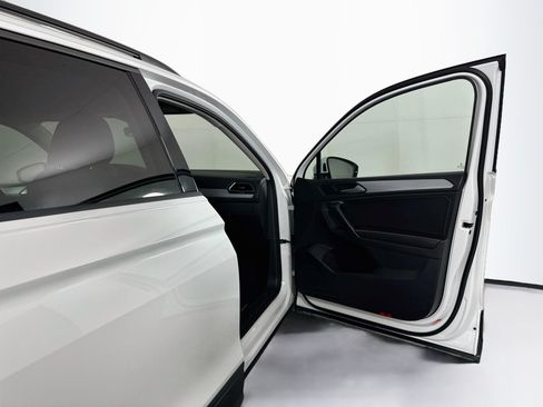 Used 2024 Volkswagen Tiguan S FWD image 31