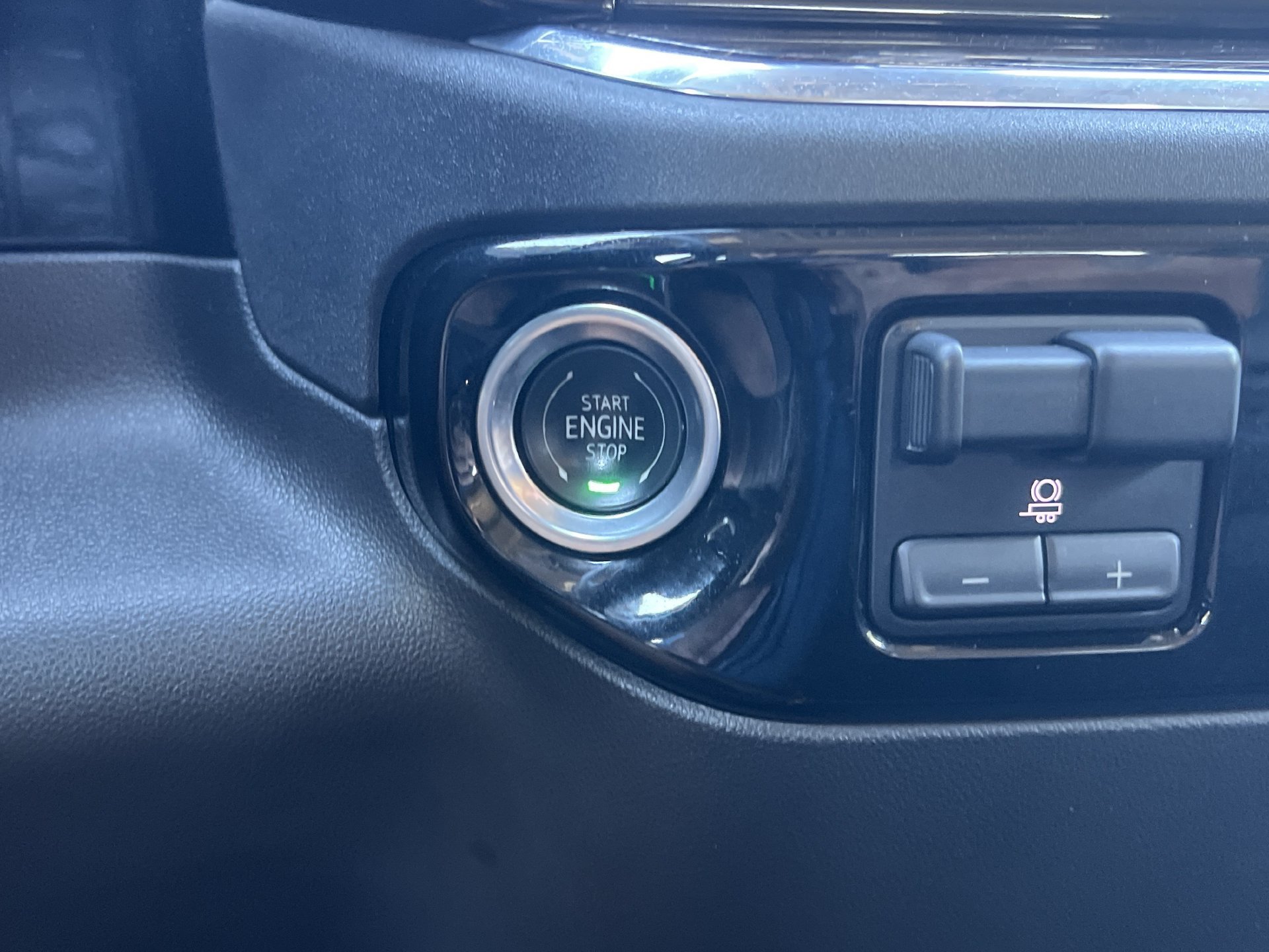 Used 2025 GMC Sierra 1500 Elevation RWD image 6