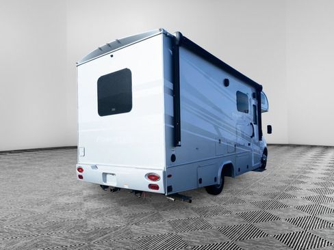 Used 2020 Mercedes-Benz Sprinter 3500 image 5