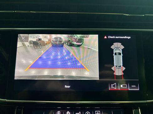 Used 2019 Audi Q8 Premium w/ Convenience Package AWD/4WD image 34
