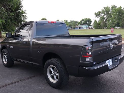 Used 2018 RAM 1500 Express image 8