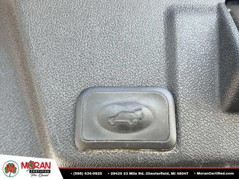 Used 2017 Chevrolet Traverse LT AWD/4WD image 13