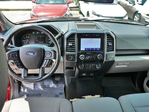 Used 2020 Ford F150 XLT w/ Equipment Group 302A Luxury AWD/4WD image 17