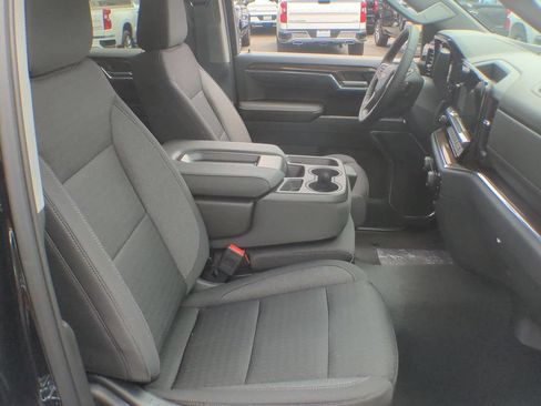 Used 2023 Chevrolet Silverado 1500 LT AWD/4WD image 28