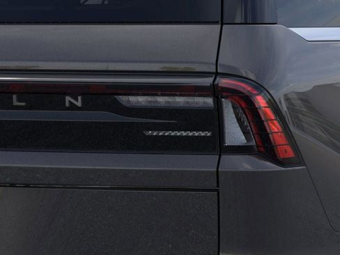 New 2025 Lincoln Navigator Black Label image 21