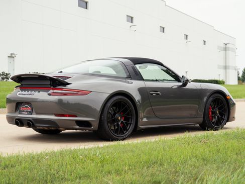Used 2019 Porsche 911 Targa 4 GTS AWD/4WD image 10
