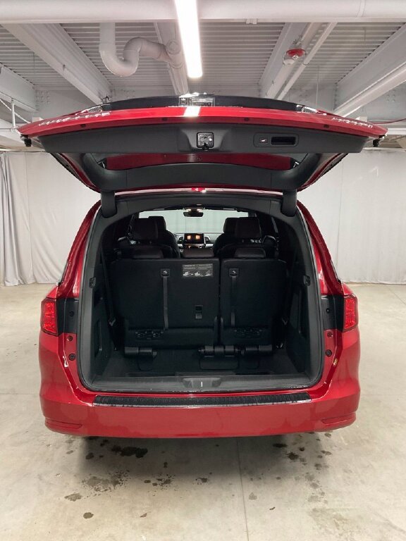 Used 2023 Honda Odyssey Sport image 8