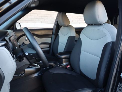 Used 2016 Kia Soul image 15