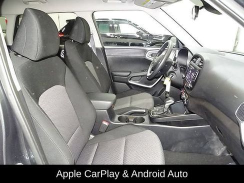 Used 2023 Kia Soul LX w/ Option Group 015 FWD image 14