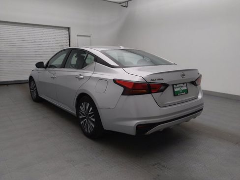 Used 2024 Nissan Altima 2.5 SV image 5