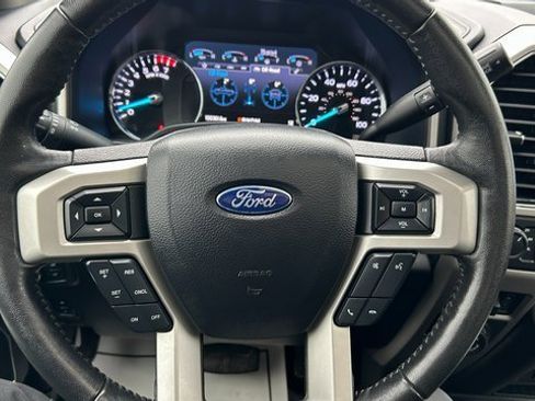 Used 2020 Ford F350 Lariat image 13