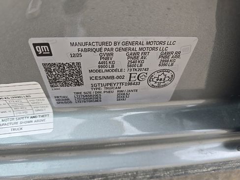 Used 2026 GMC Sierra 2500 AT4 w/ AT4 Premium Plus Package image 10