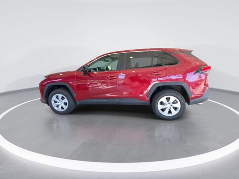 Used 2024 Toyota RAV4 LE AWD/4WD image 5