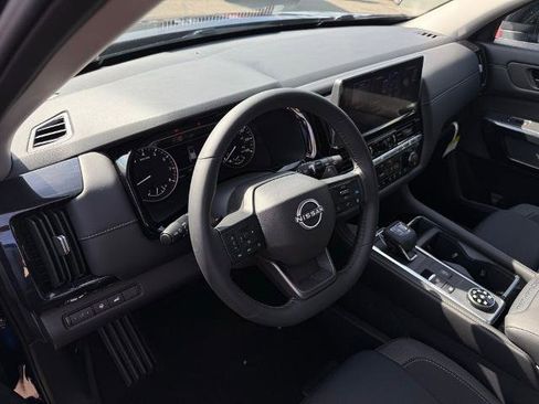 New 2026 Nissan Pathfinder SV image 17