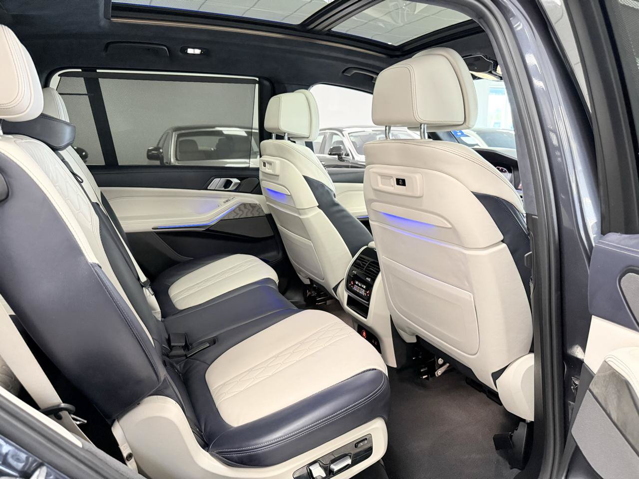 Used 2019 BMW X7 xDrive50i w/ Executive Package AWD/4WD image 27