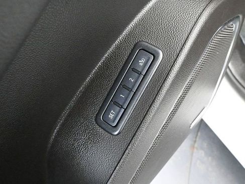 Used 2015 GMC Yukon XL SLT image 22