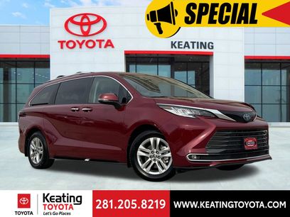 Certified 2023 Toyota Sienna Limited