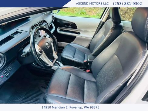 Used 2014 Toyota Prius C Four image 9