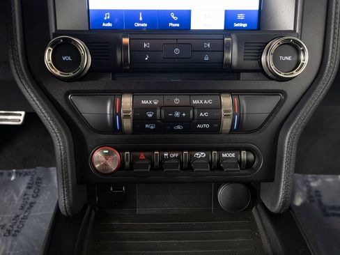 Used 2022 Ford Mustang Shelby GT500 w/ Carbon Fiber Track Pack RWD image 25