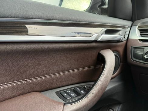 Used 2018 BMW X1 sDrive28i image 11