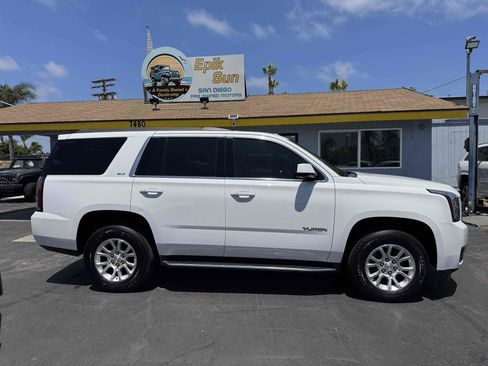 Used 2019 GMC Yukon SLT w/ Open Road Package image 4