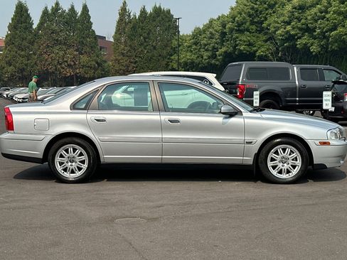 Used 2005 Volvo S80 2.5T FWD image 3