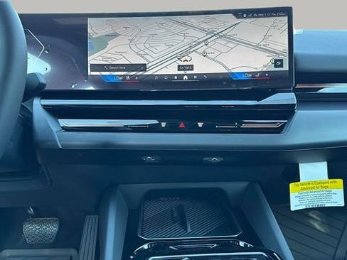 Certified 2025 BMW 530i xDrive w/ Premium Package AWD/4WD image 10