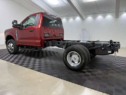 New 2025 Ford F350 XLT w/ XLT Value Package image 5