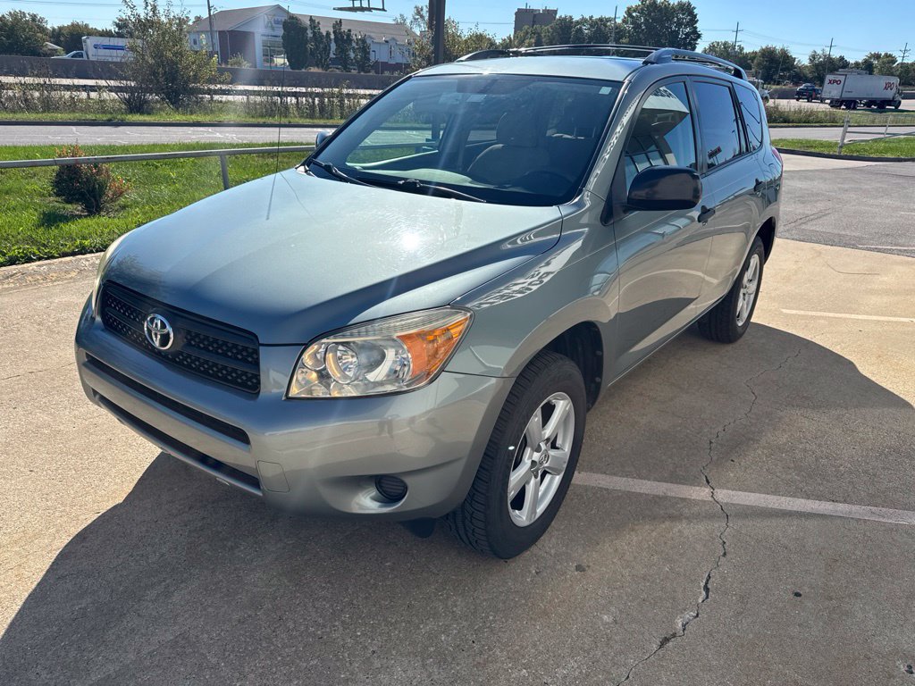 Used 2008 Toyota RAV4 2WD w/ 3rd Row image 2