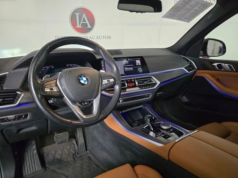 Used 2023 BMW X5 xDrive40i w/ Parking Assistance Package AWD/4WD image 22