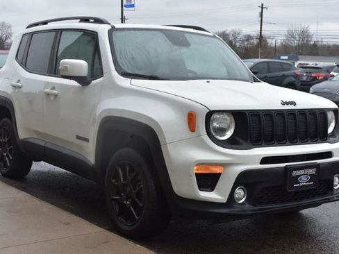 Used 2019 Jeep Renegade Altitude w/ Quick Order Package 2XM image 10