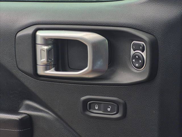 Used 2020 Jeep Wrangler Rubicon AWD/4WD image 2