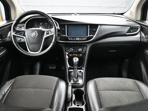 Used 2018 Buick Encore Preferred image 12