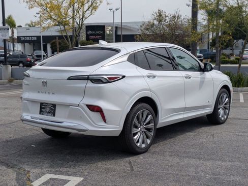 New 2026 Buick Envista Avenir image 7