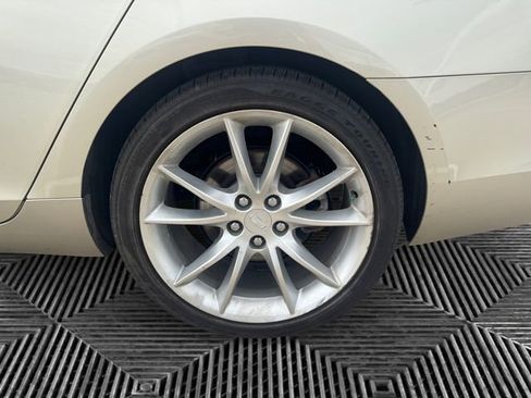 Used 2016 Cadillac XTS Premium image 14