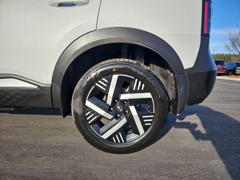 New 2026 Nissan Kicks SV w/ SV Premium Package FWD image 35