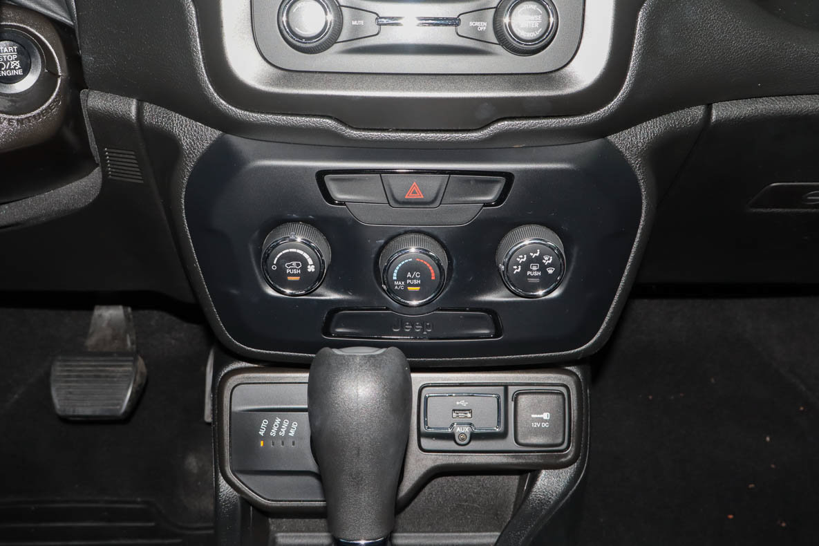 Used 2020 Jeep Renegade Sport AWD/4WD image 11