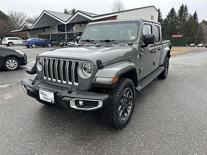 Used 2021 Jeep Gladiator Overland w/ LED Lighting Group