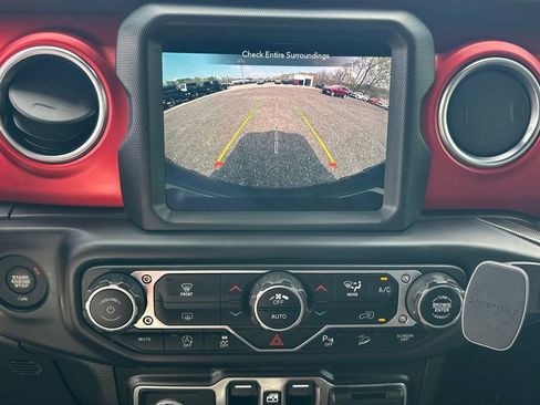 Used 2020 Jeep Wrangler Unlimited Rubicon image 30