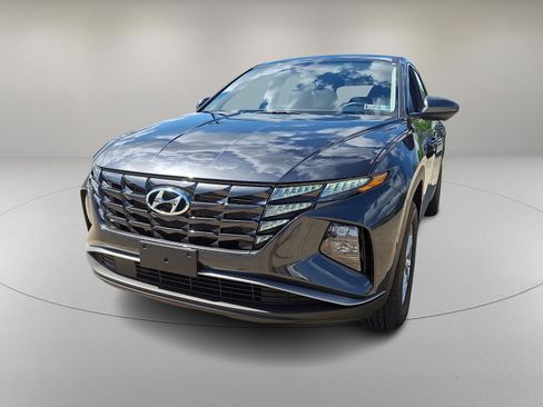 Certified 2023 Hyundai Tucson SE image 4