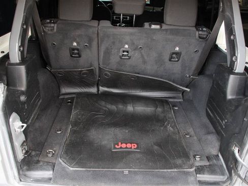 Used 2021 Jeep Wrangler Unlimited Sport AWD/4WD image 17