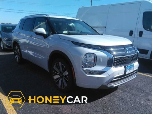 Used 2025 Mitsubishi Outlander SEL AWD/4WD image 1