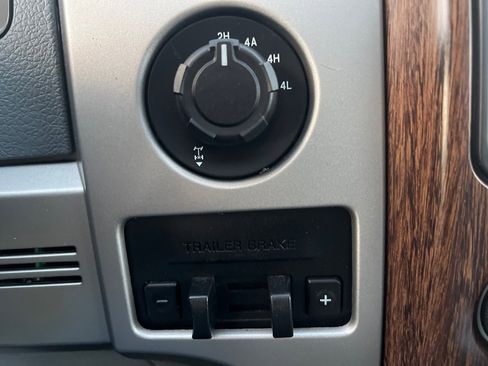 Used 2014 Ford F150 Lariat w/ Equipment Group 502A Luxury image 33