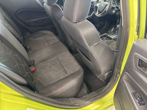 Used 2012 Ford Fiesta SE image 24