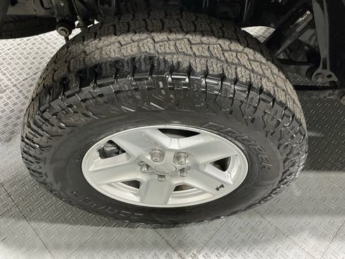 Used 2020 Jeep Gladiator Sport w/ Quick Order Package 24S image 49