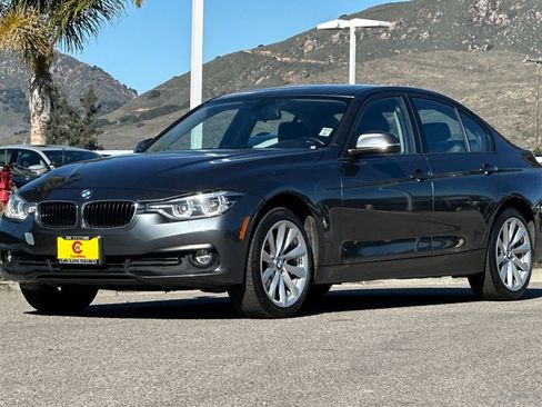 Used 2018 BMW 320i xDrive Sedan image 7