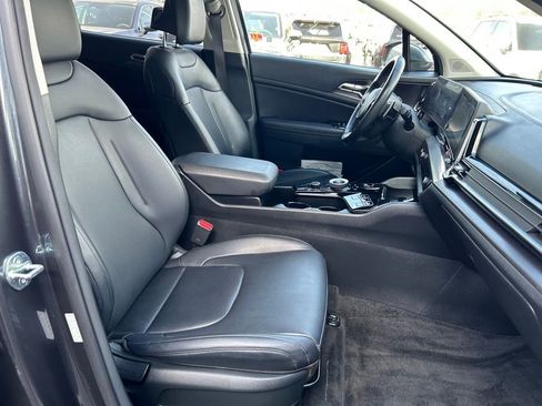 Used 2023 Kia Sportage EX image 26